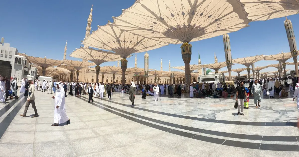 umbrellas Al-Masjid al Nabawī