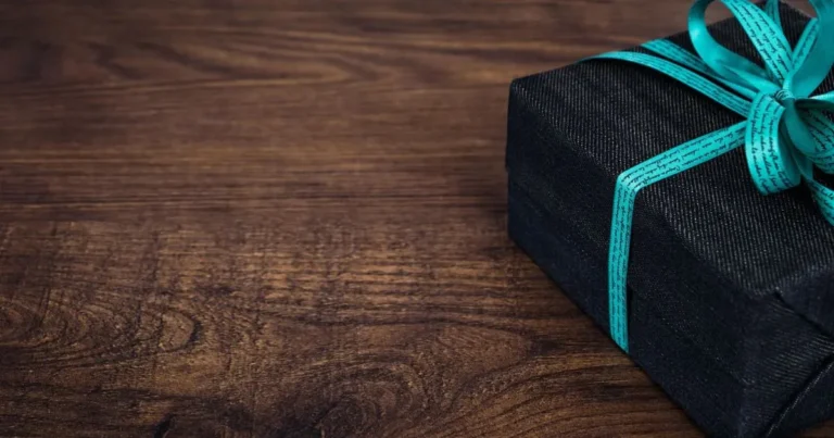 What to Bring Back from Umrah and Hajj