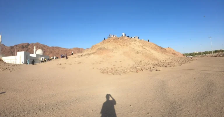 Jabal al-Rumah: The Mountain That Witnessed a Turning Point in Islamic History